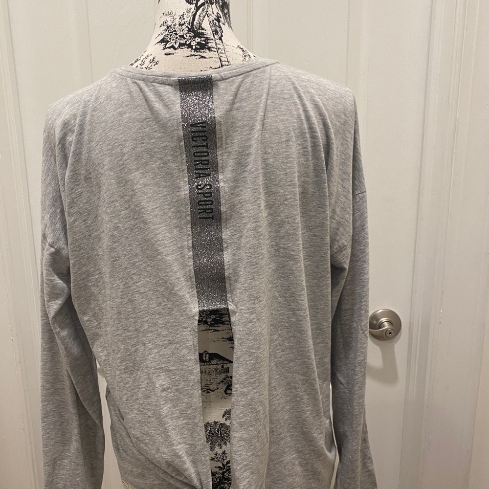 Victoria Secret Sport top size medium